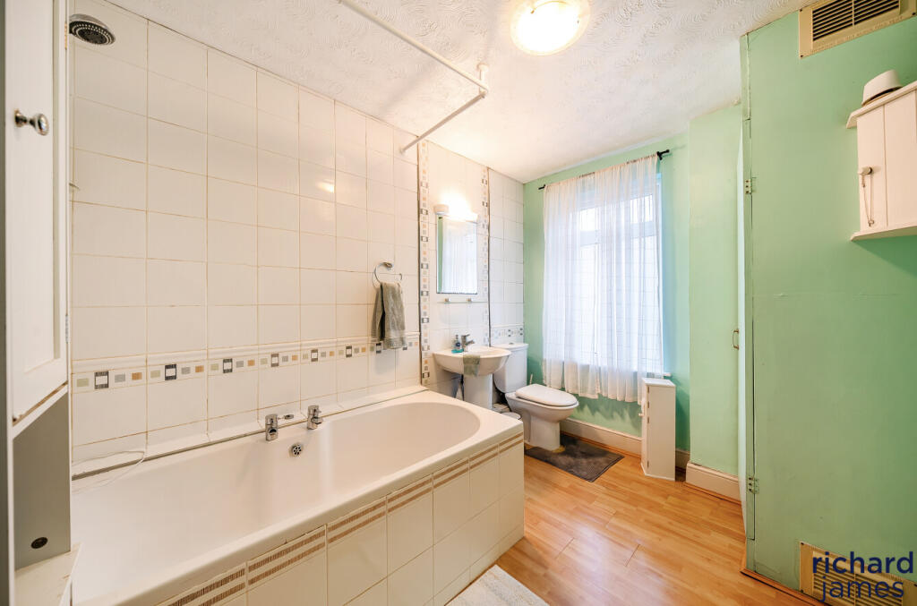 c6341e9e118c411ca5174d1a8c14d8b3