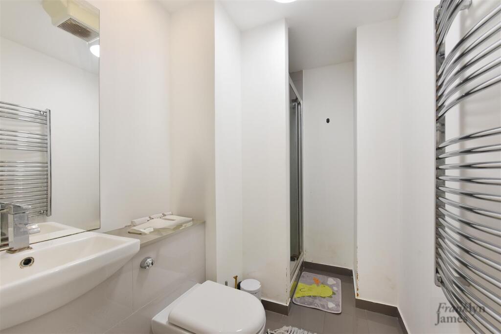 Grosvenor Court (1).JPG