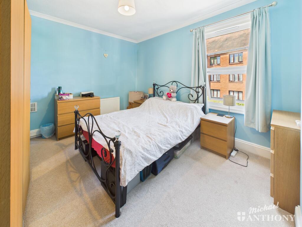 CAM02773G0-PR0324-STILL001