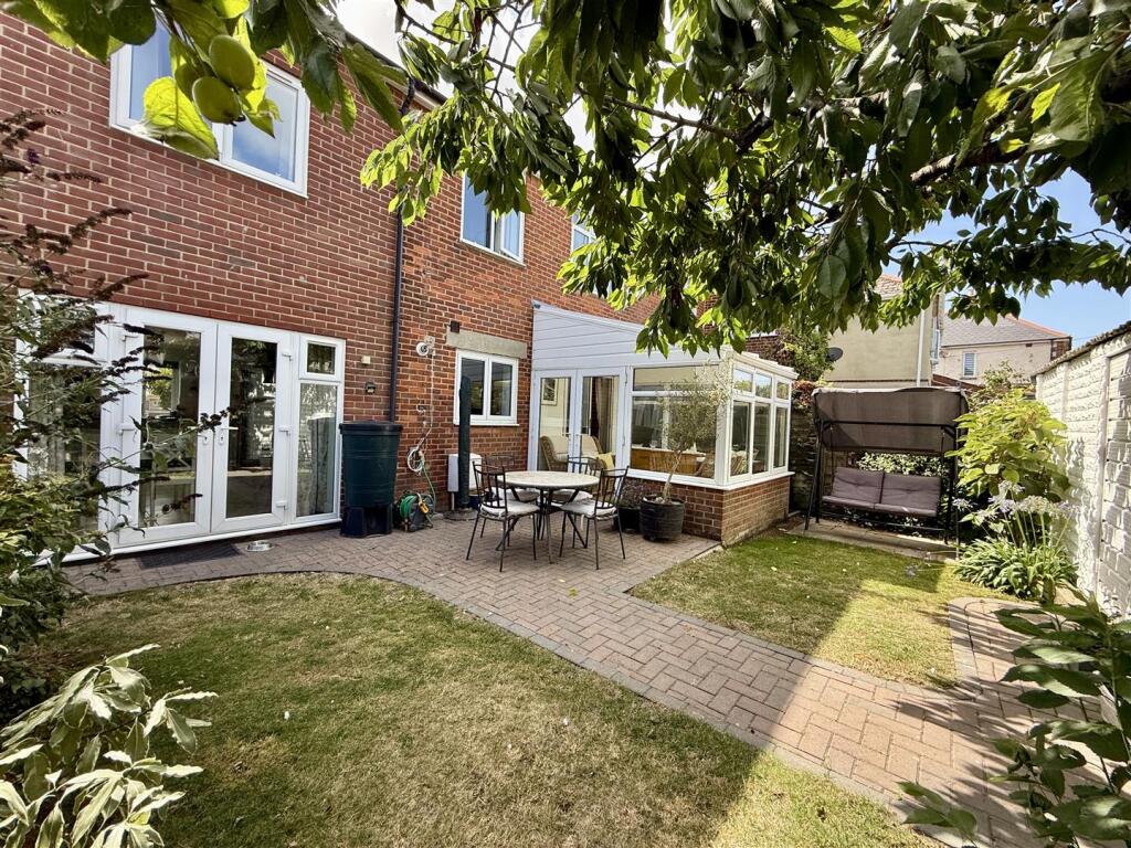 Rear Garden: