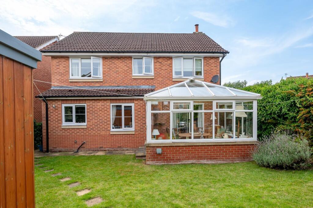 10 Millrace Close-21.jpg