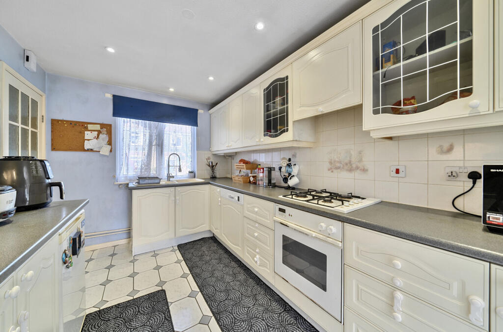 1318189-15-6863ed...