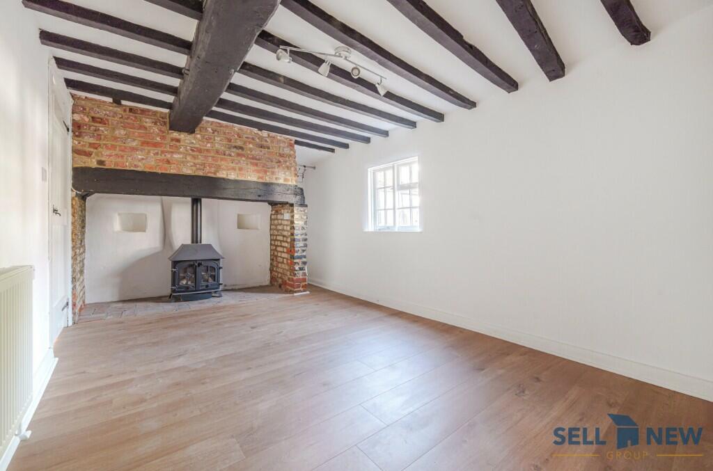 Living room/bedroom 