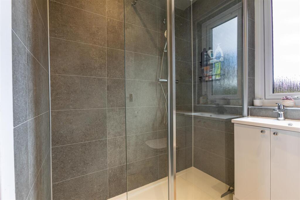 7 The Valley Selkirk 33.JPG