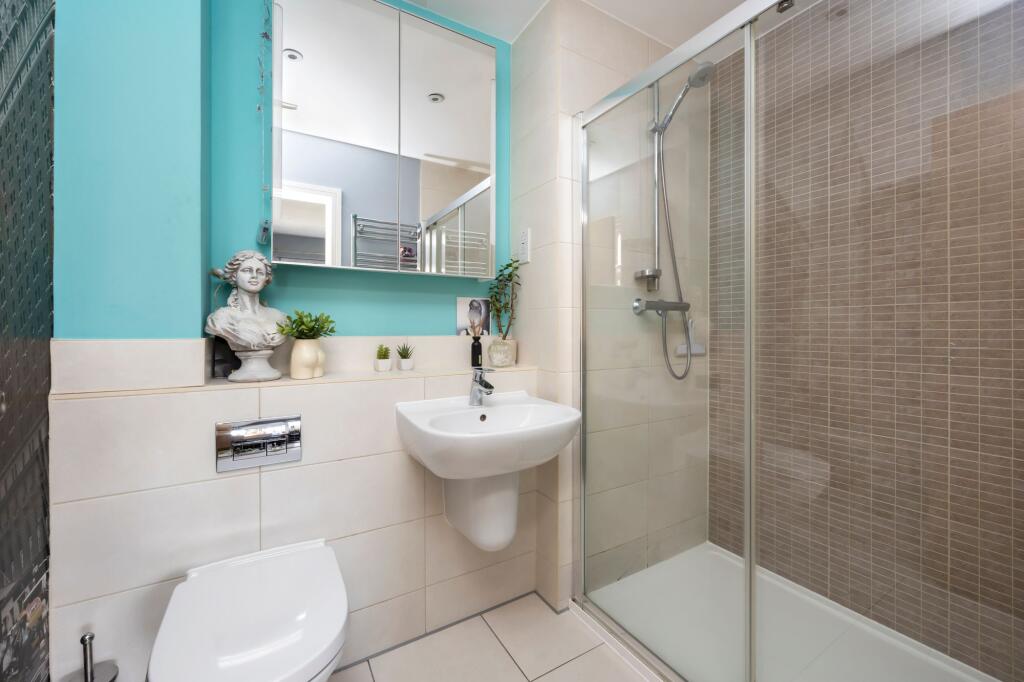 En-suite 2