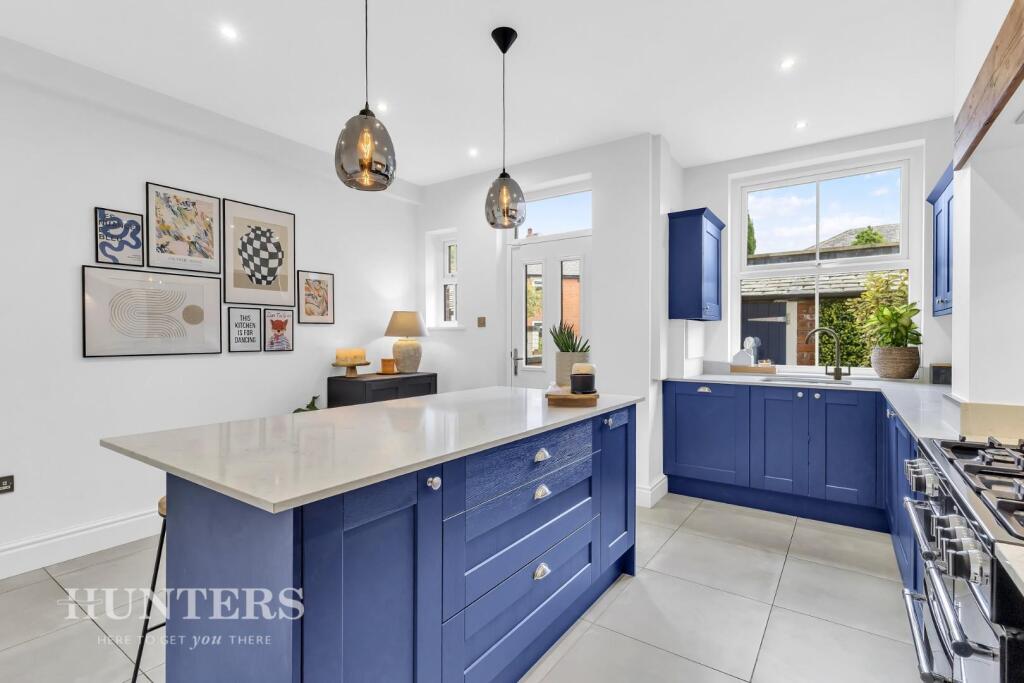 Dining kitchen