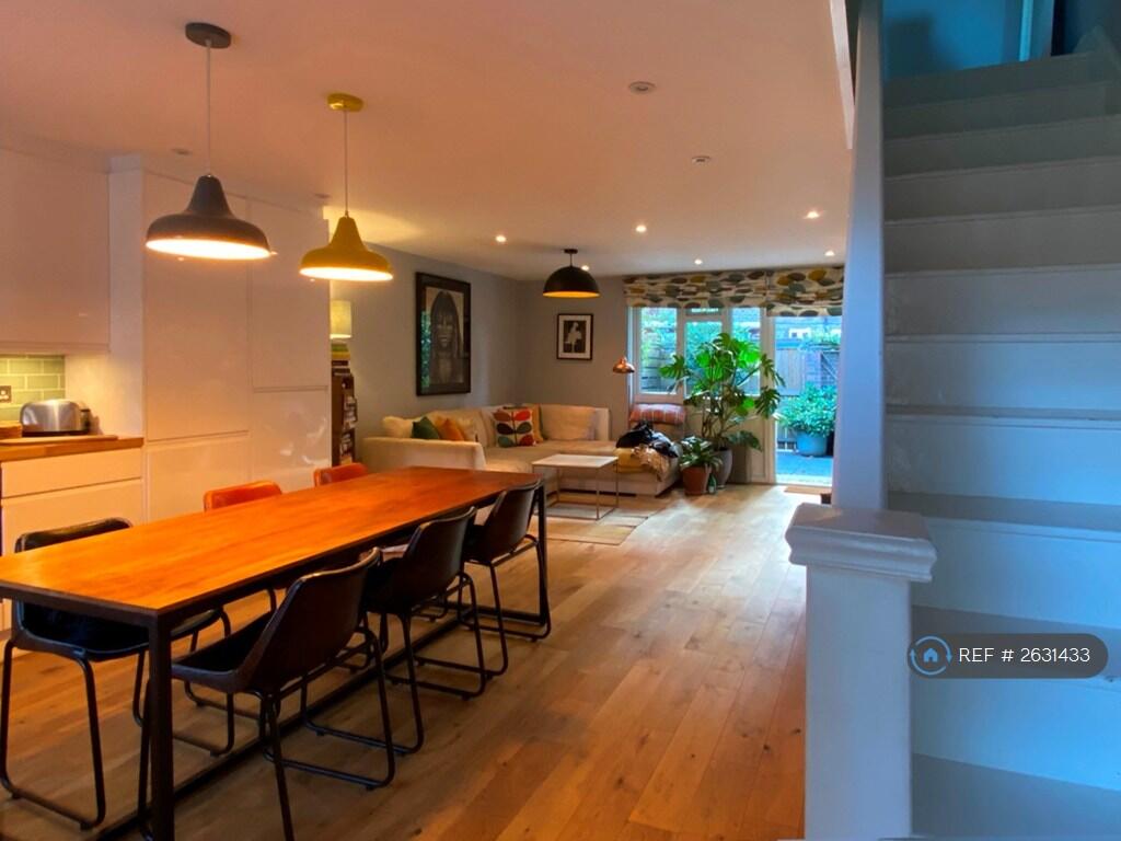 Kitchen To To Living Area