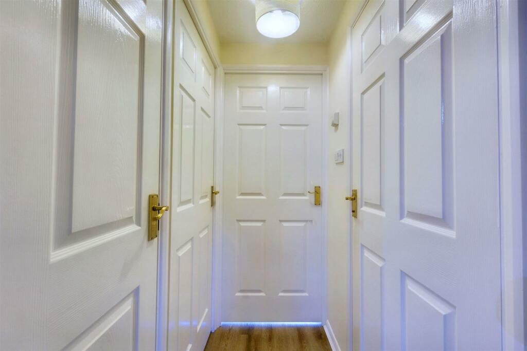 Hallway.jpeg