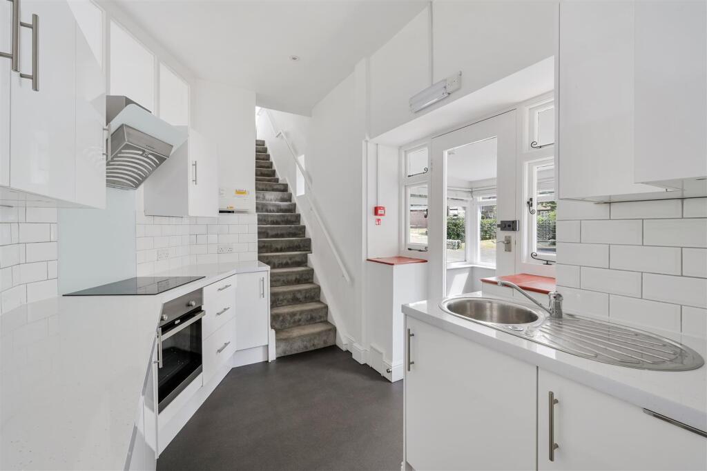 SPINNEY COTTAGE FLAT  (19).jpg