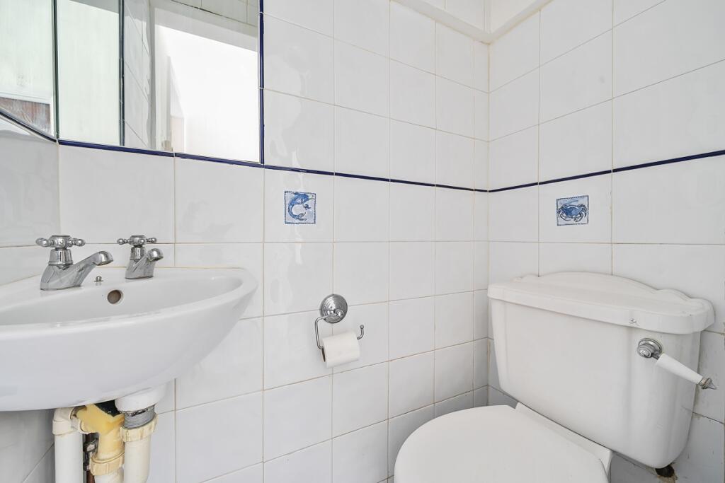 1326416-4-687631a...