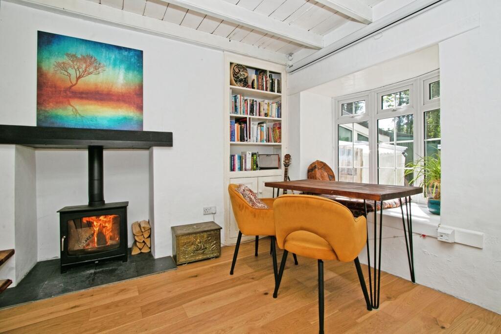 Living/Dining Area