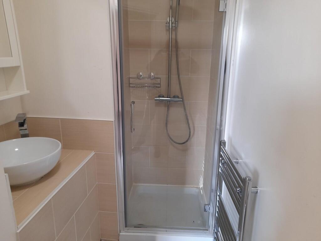 e2469ebb-1fc5-43e...