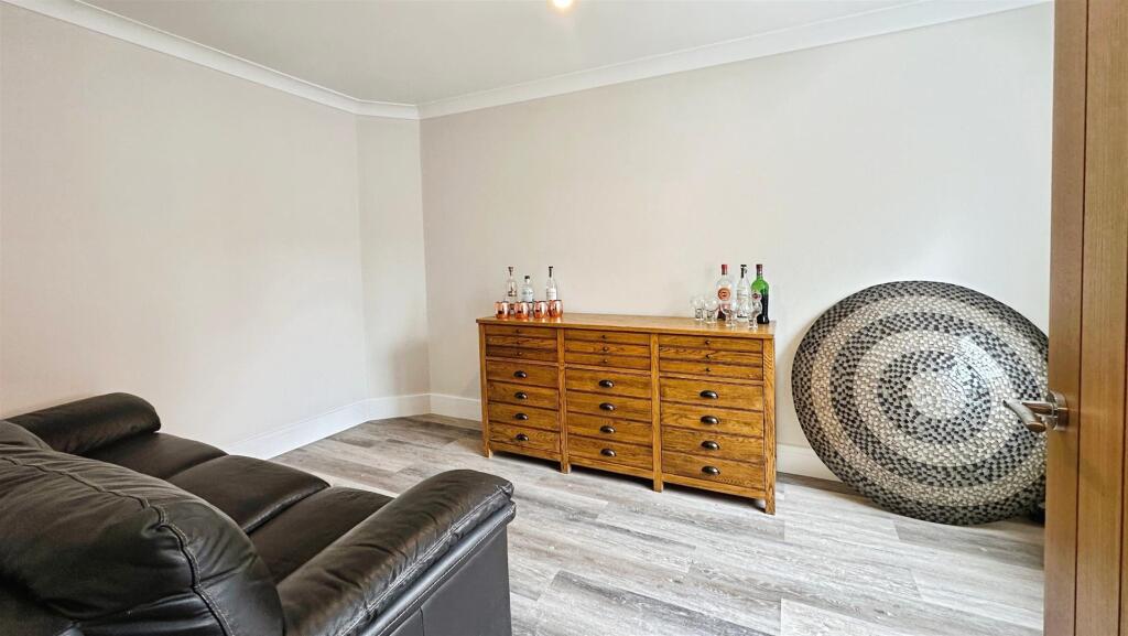 26f0093b--4318-B710-B37211D5253F-66306-0000156CE76