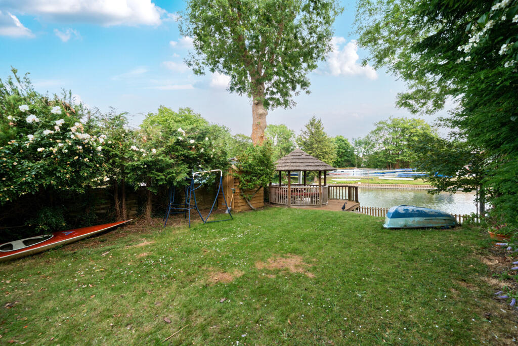 1304322-14-684afd...