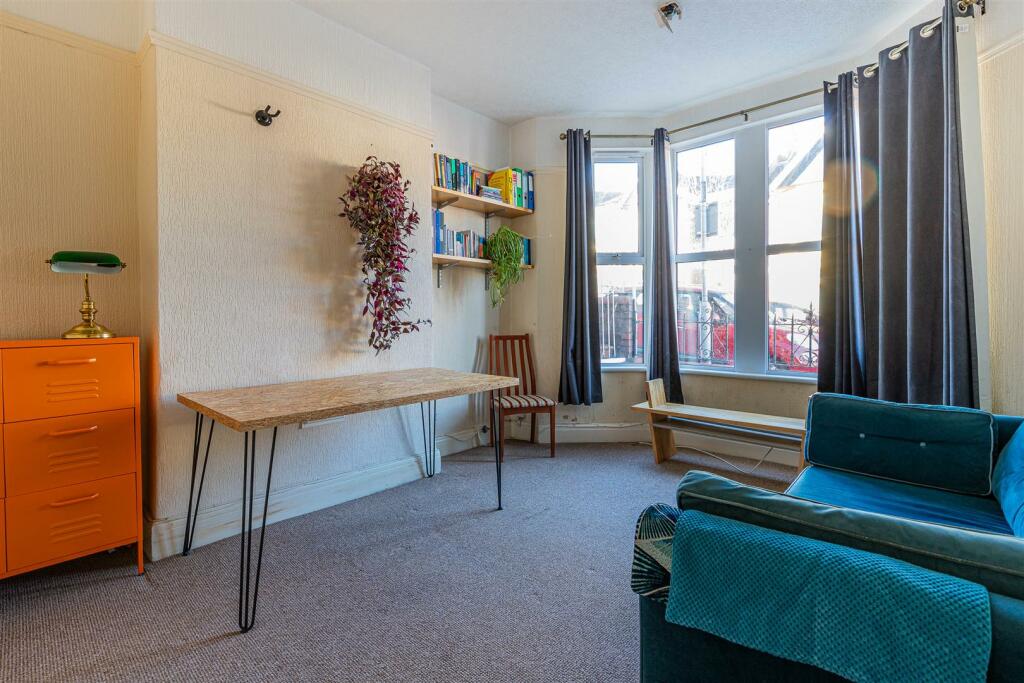 Summerfield Avenue 40-5.jpg