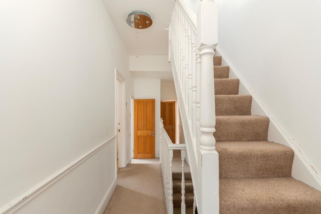 2W4RKE - Landing B.jpg