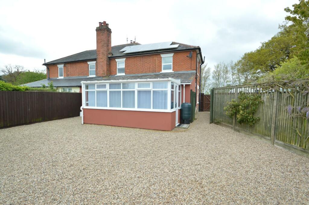 1 Cherrytree Cottage Rear of Prop.JPG