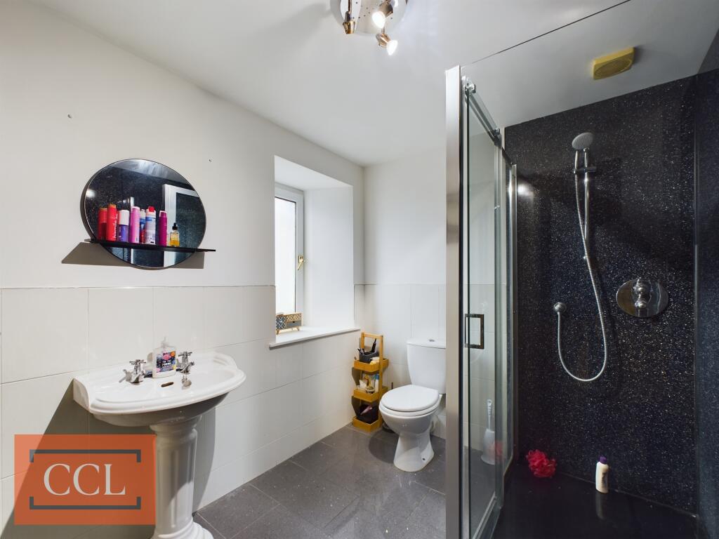 CAM03185G0-PR0076-STILL019