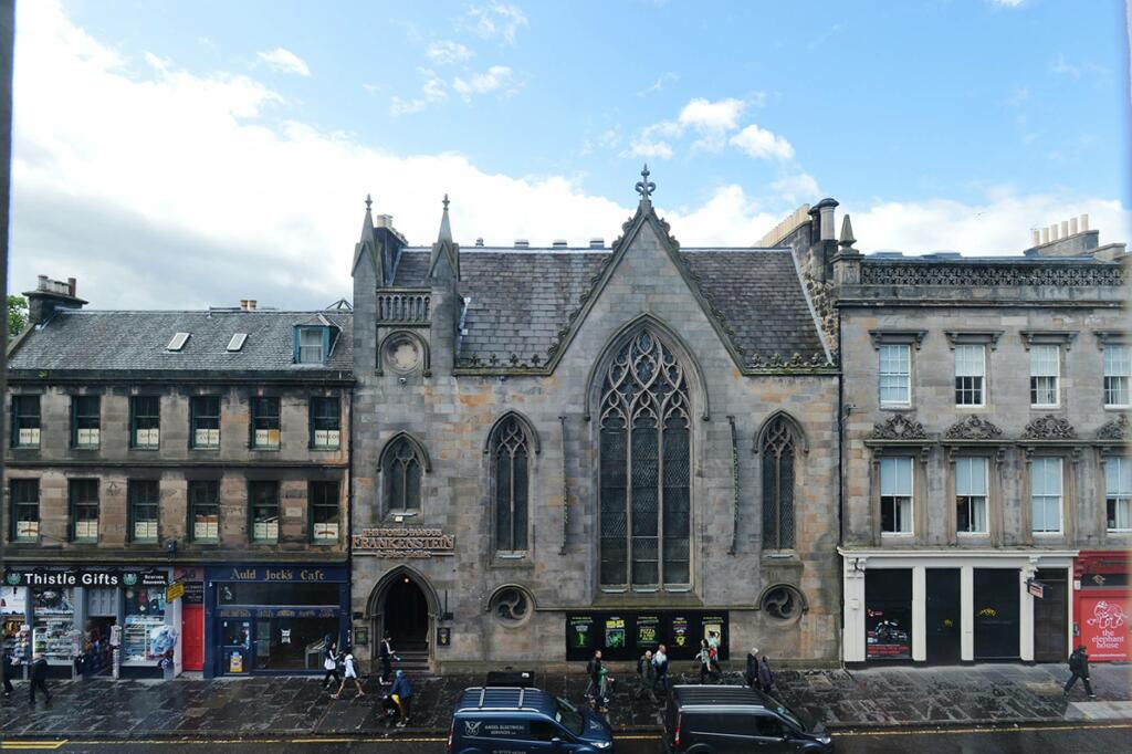 MFL2224221_779.jpg