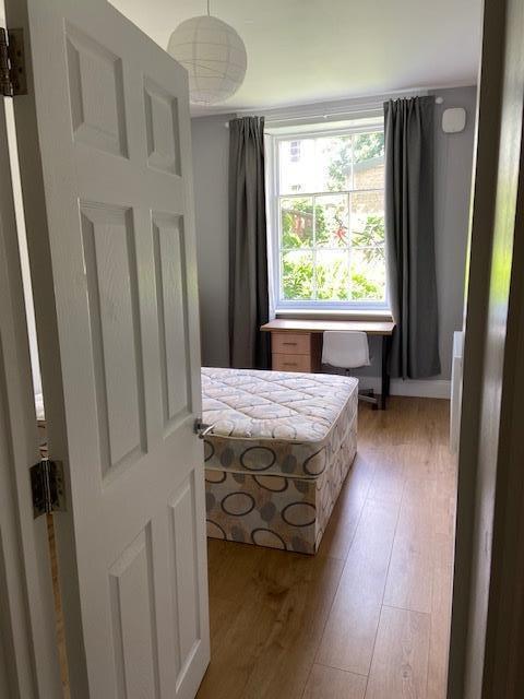 BF 46 SPR bedroom 4.