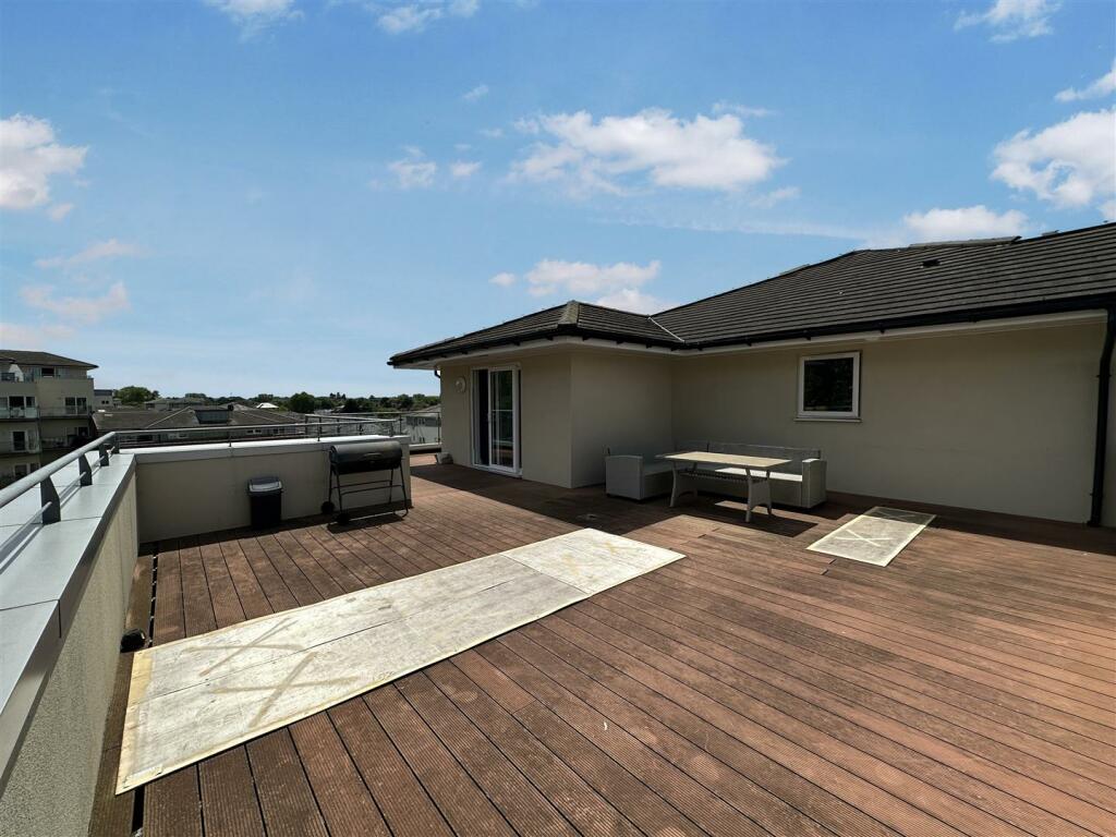 tlc_08b7930d-6844-4dbc-bf66-d5ae7e59938b_b043d8c.j