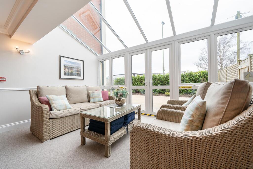 Owners Conservatory (2).jpg