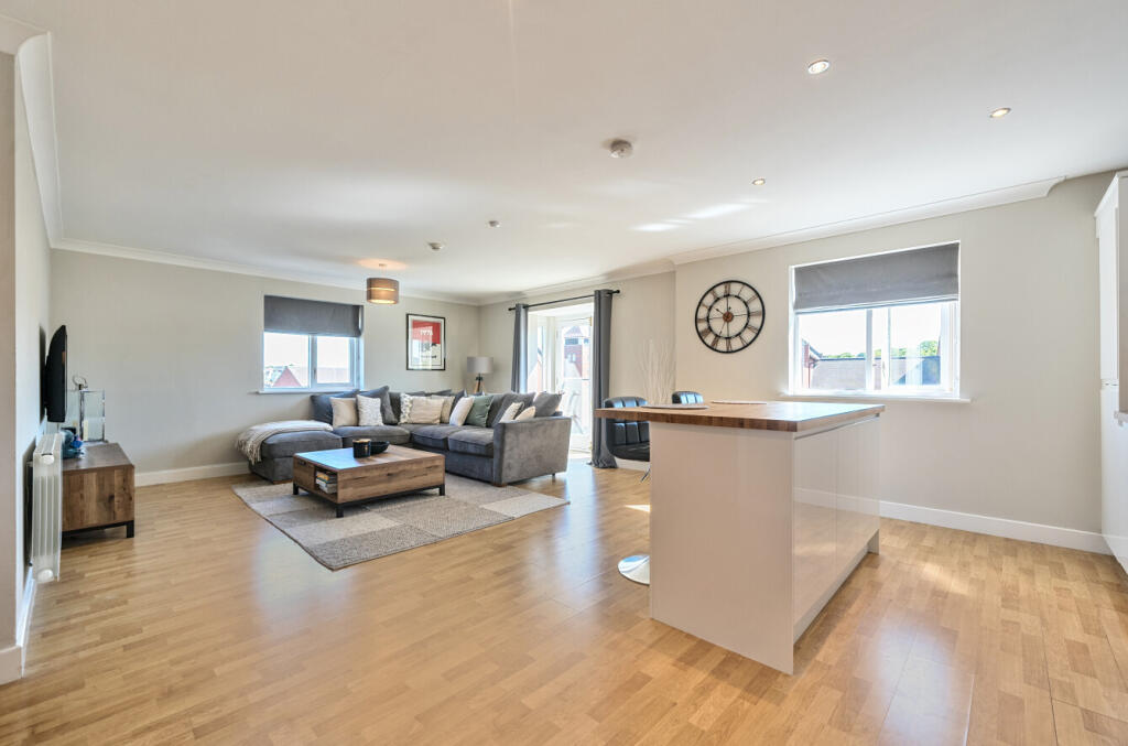 1289564-12-682709...