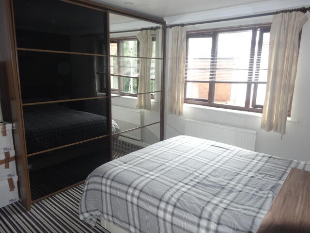 Bed1 -2.JPG