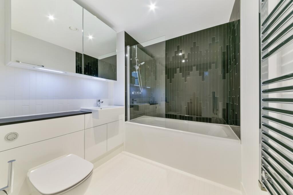 Bathroom - Hurlock H