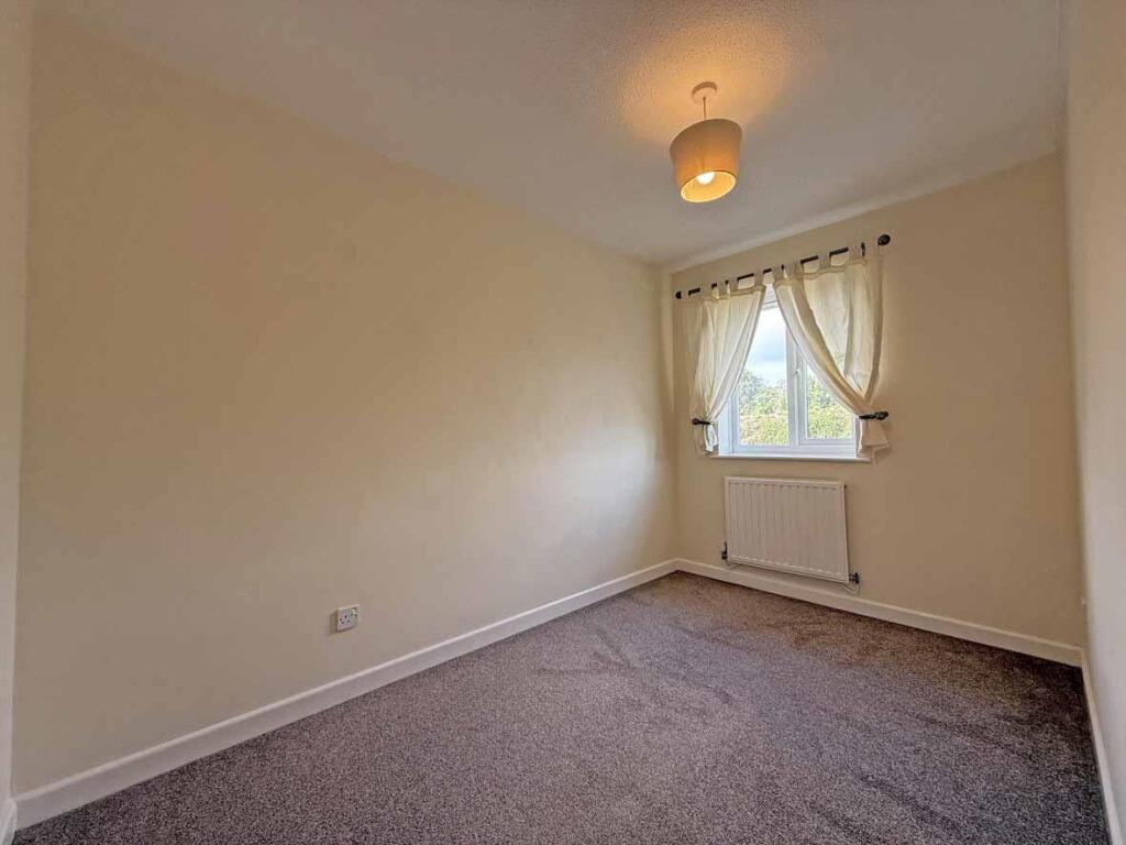 The Limes 4 Bed 2.jpg