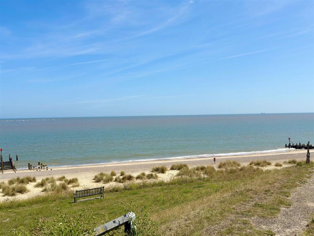 VIEWS OVER BEACH.jpg