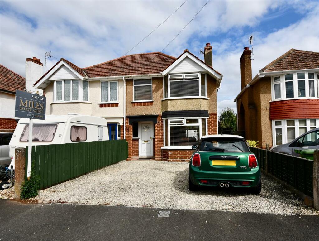 11a Bowood Road