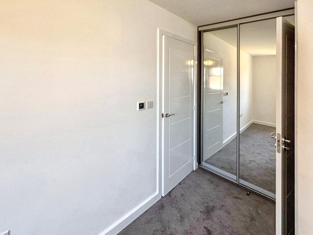 WhatsApp Image 2025-05-15 at 14.43.15 (1).jpeg