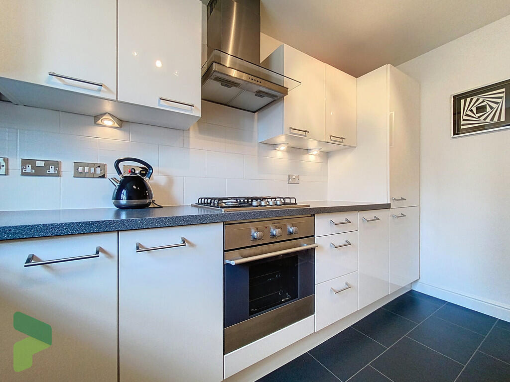 Fitted Dining Kit...