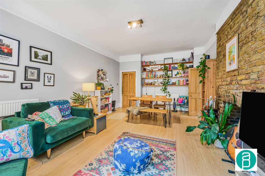 Andrew_Purnell_-_Aydarth_Court__Oakhill_Road_SW15_