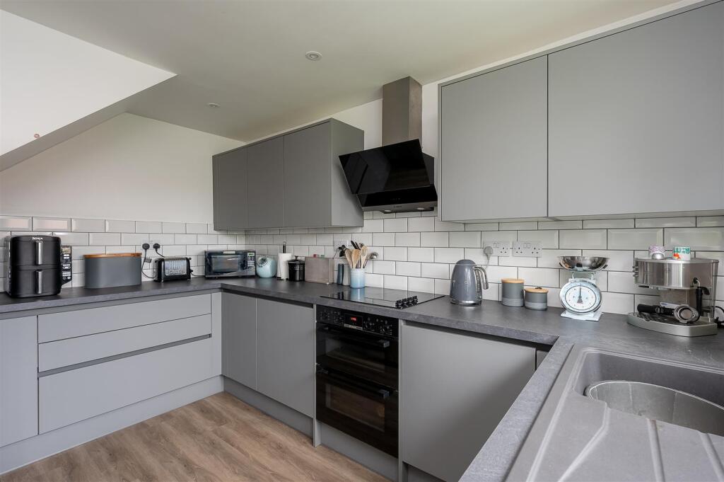 22 Belvoir ave-3.jpg