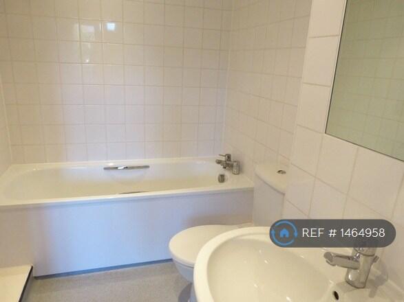 En Suite Bathroom