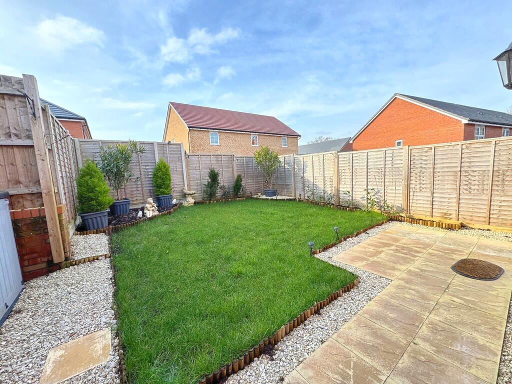 garden alt angle