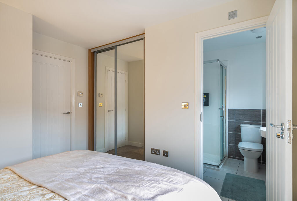 1395769-16-696117...