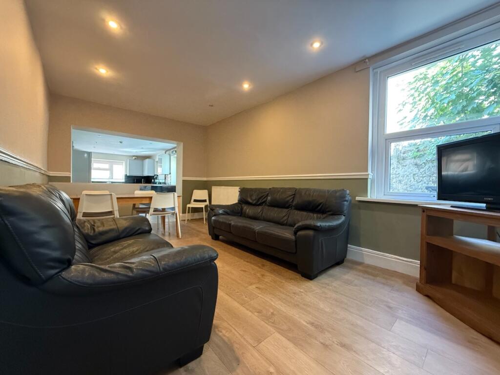 another student property from Award winning CPS HO