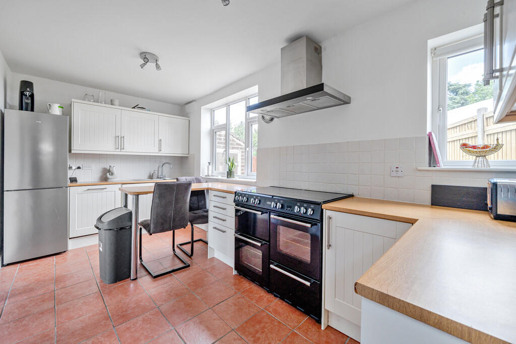 1303830-15-683dcd...