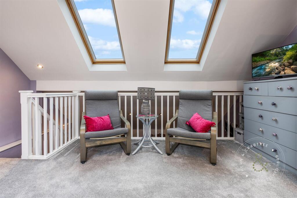 Ffordd Nowell, Hern Crabtree (26).jpg