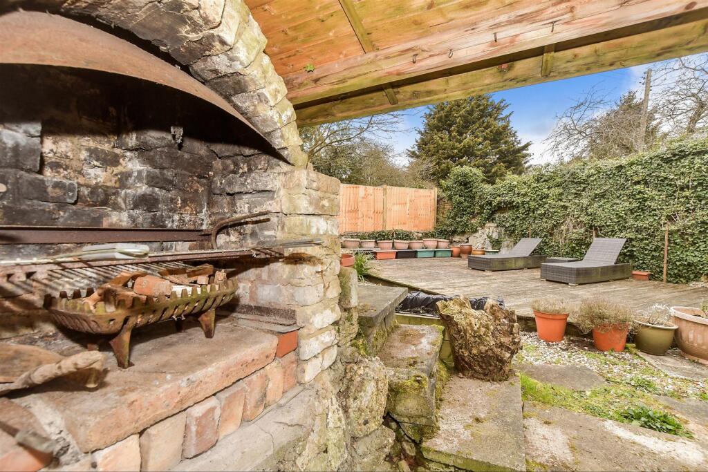 External Lifestyle Photograph