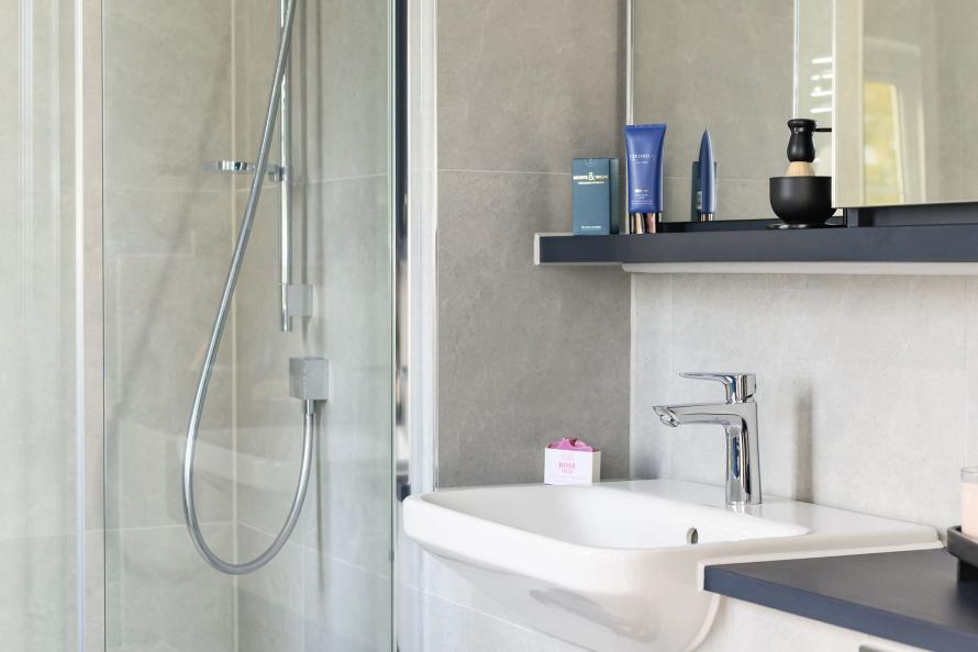 Eden Green - Plot 35 Show