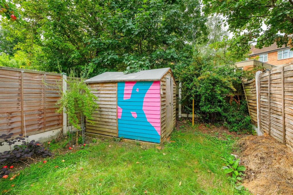 Flat 1, 85 Fairlop Road-13_web.jpg