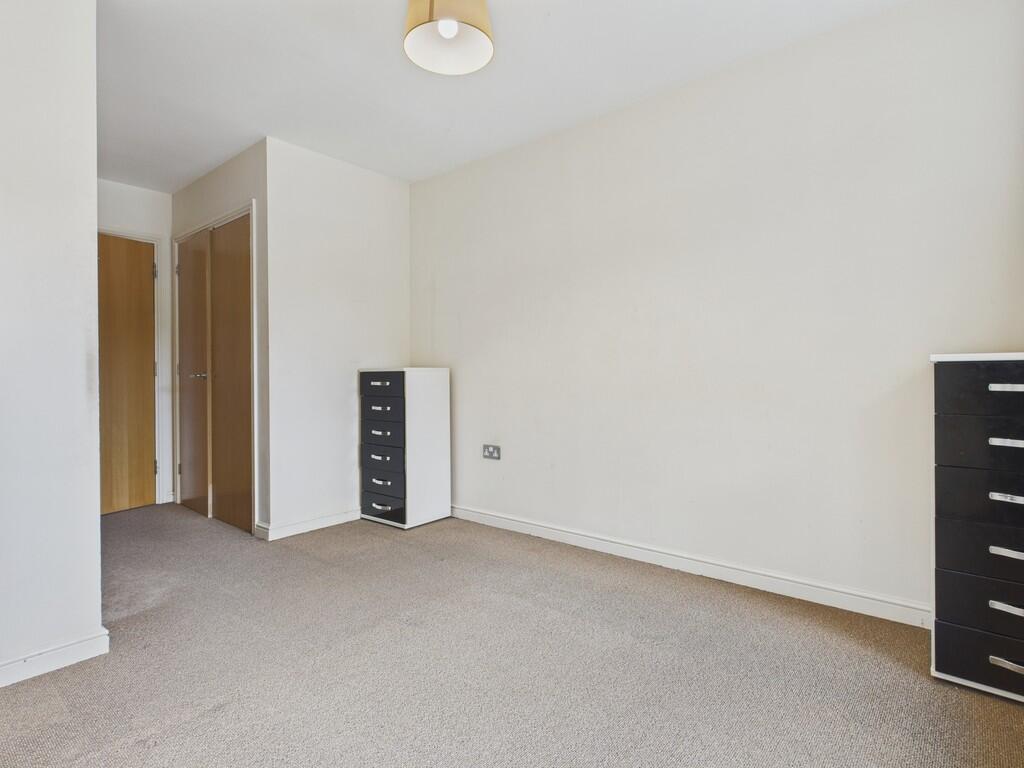 CAM04273G0-PR0191...