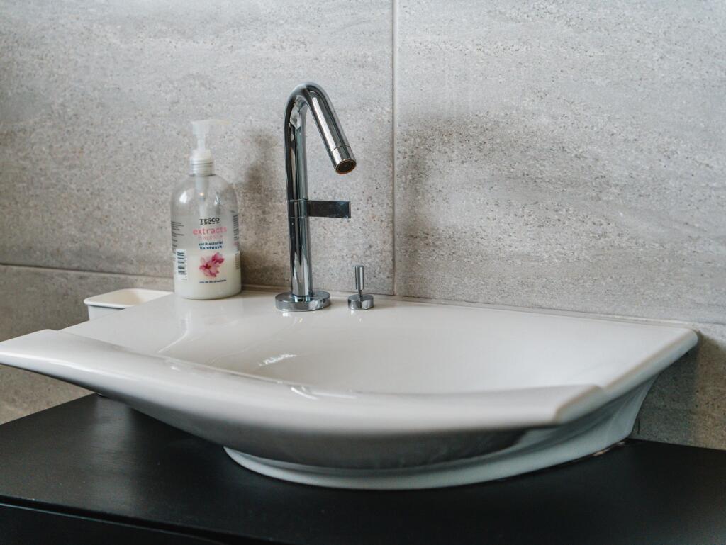 Vanity Sink