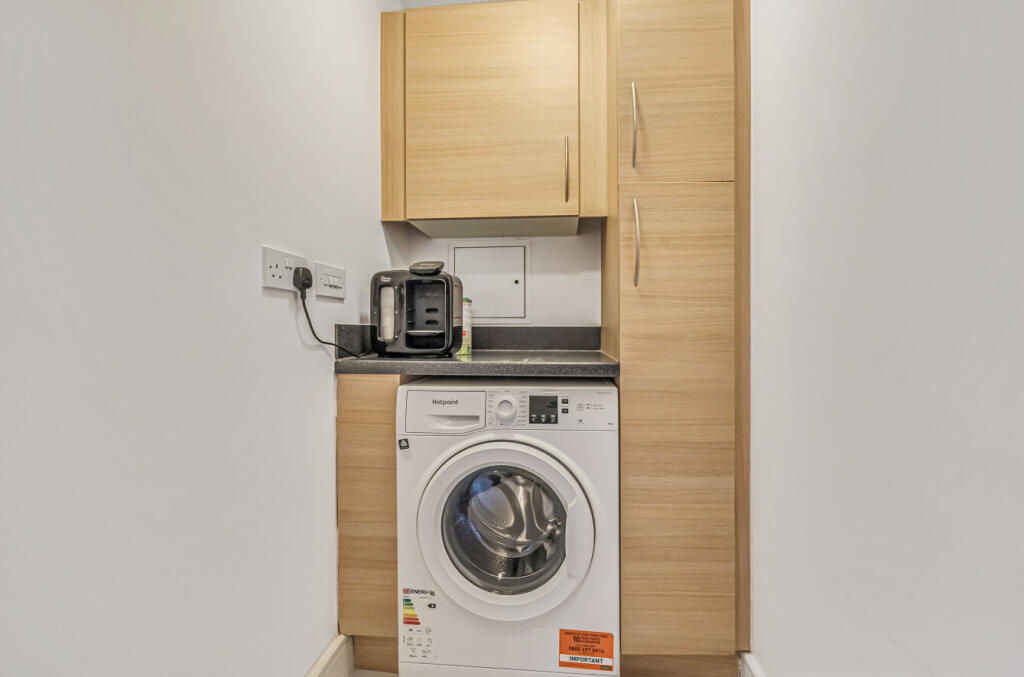 1297166-14-684aa4...