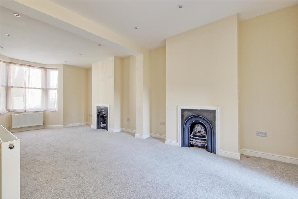 Living Room.jpg