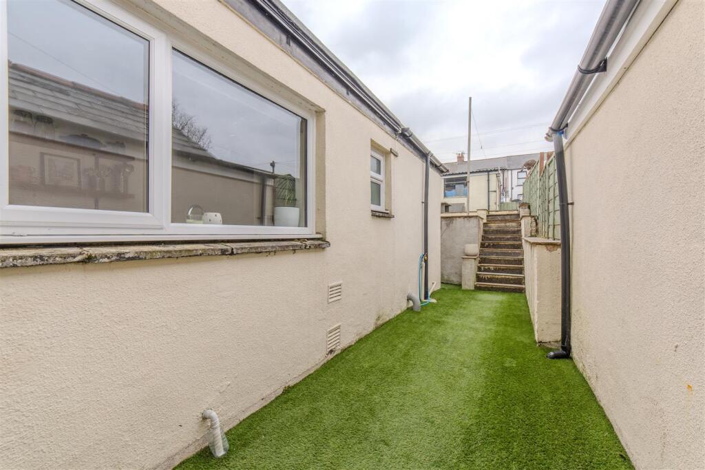 24 Florence Place-23.jpg